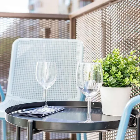 - Balcony - Modern - Brand New Apartman