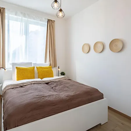 - Balcony - Modern - Brand New Apartman Budapest